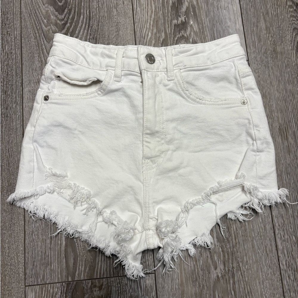 Zara Women's White Frayed Denim Shorts